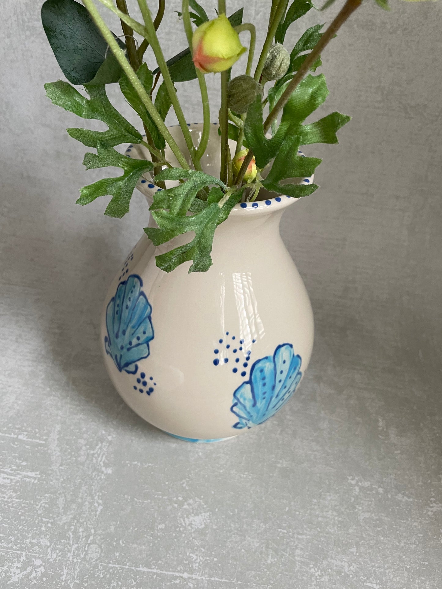 Hand-painted Shell Tulip Vase