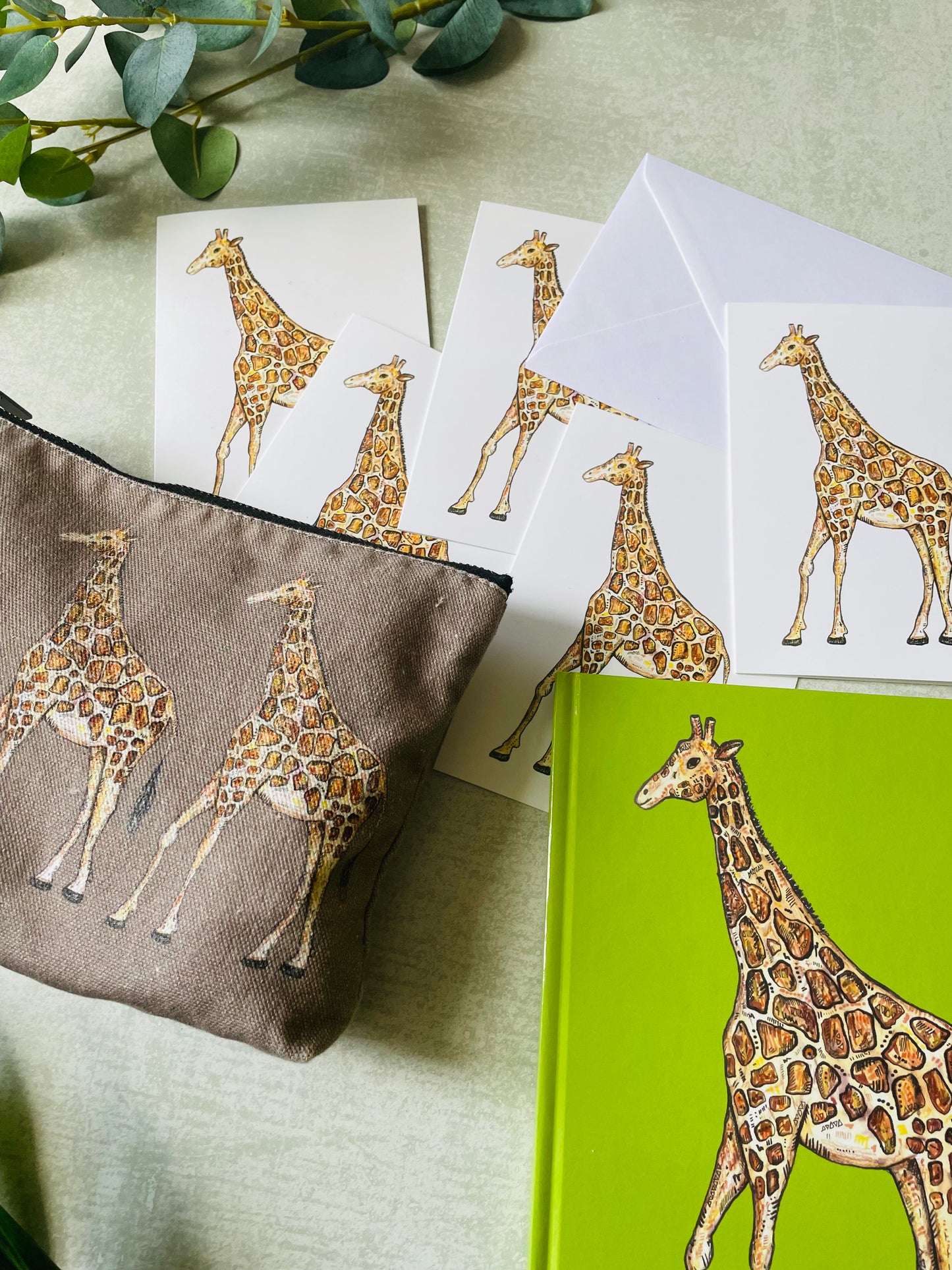 Giraffe stationery gift set with hand drawn design